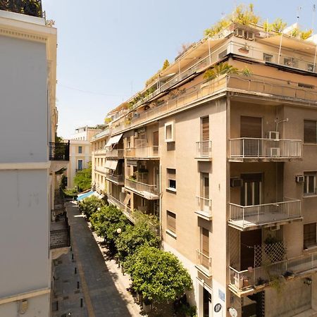 Minimal Apartment In Plaka Афины Экстерьер фото